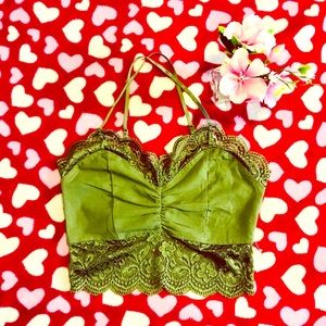 Green Laced Trim Middie